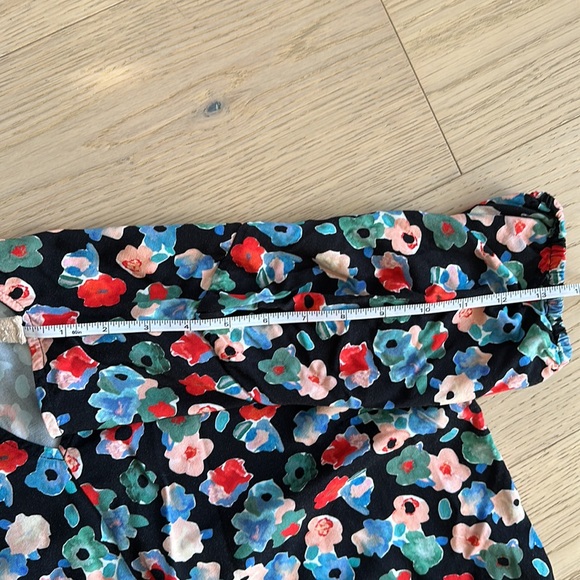 Floral short-sleeve blouse - Picture 7 of 8